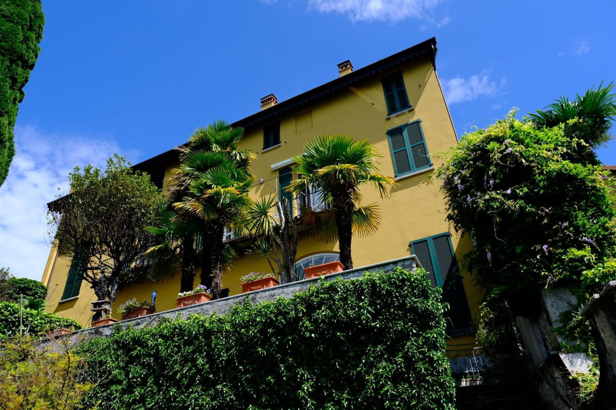 La Casa Di Anna Apartment วาเรนนา ภายนอก รูปภาพ